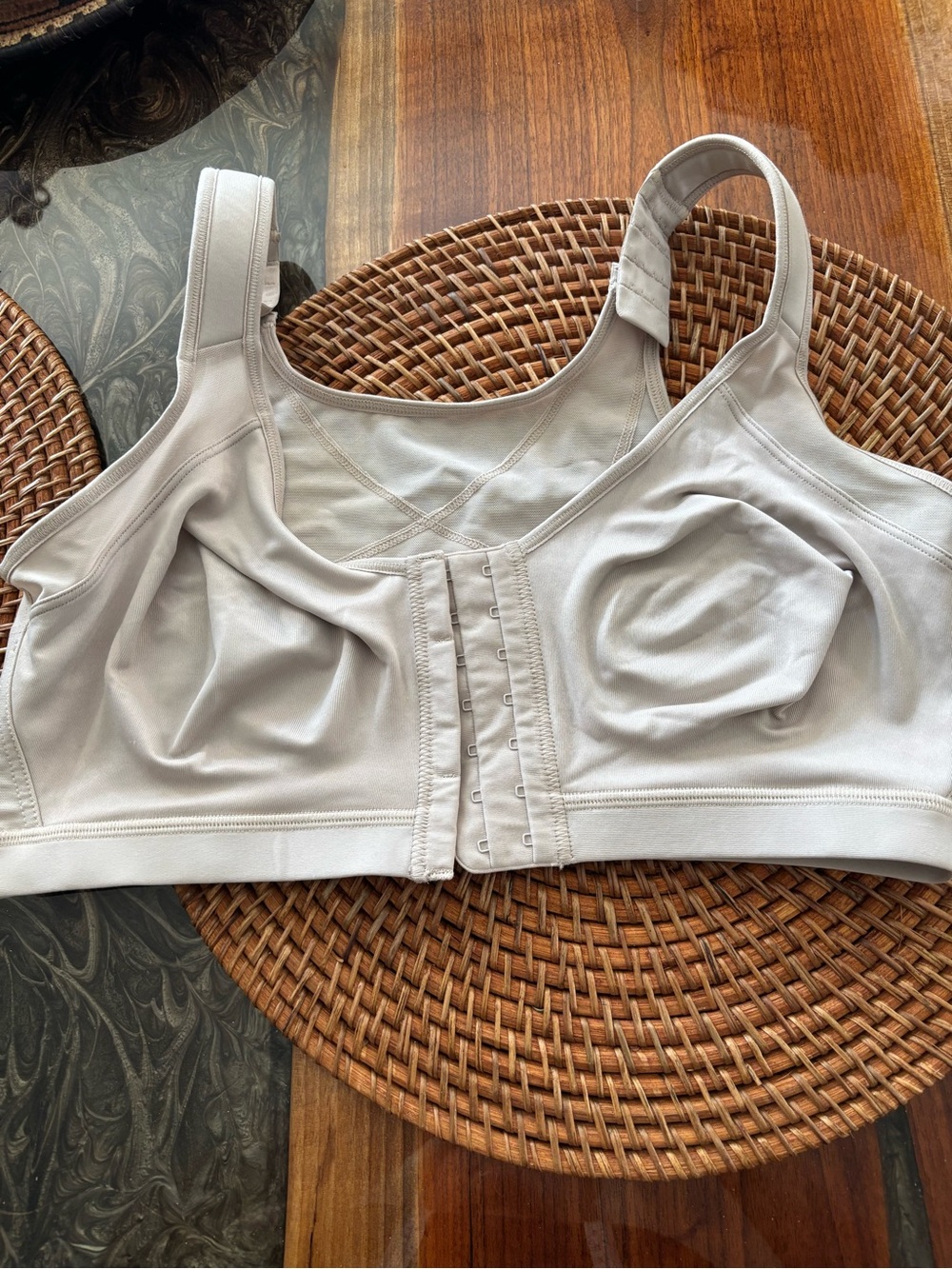 Comfort-First Front Closure Wireless Bra - Light tan size 38